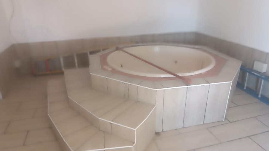 5 Bedroom Property for Sale in Mullerstuine Gauteng
