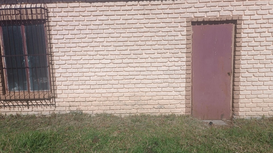 5 Bedroom Property for Sale in Mullerstuine Gauteng