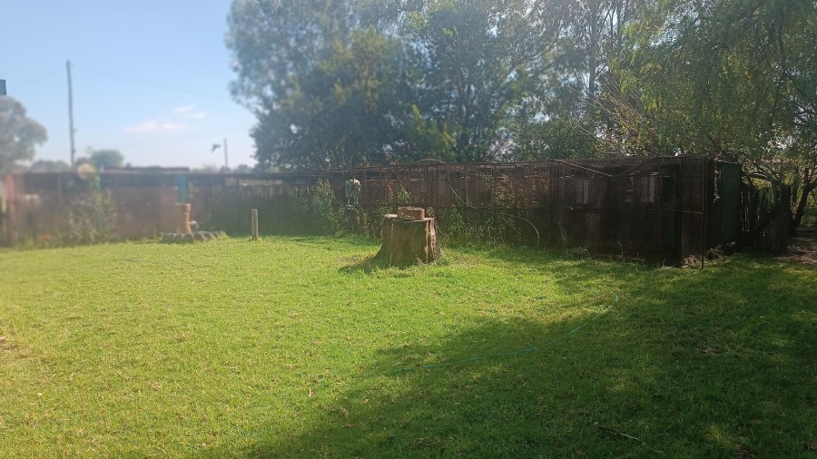 5 Bedroom Property for Sale in Mullerstuine Gauteng