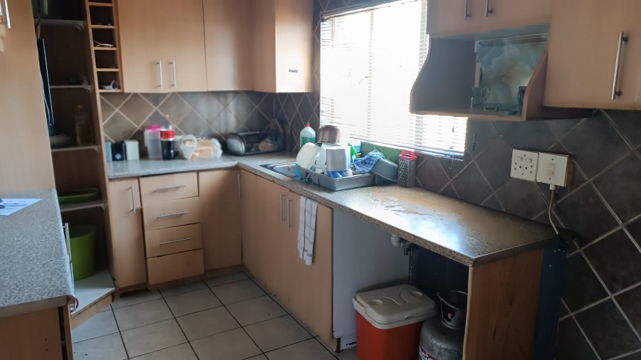 3 Bedroom Property for Sale in Rosashof Gauteng