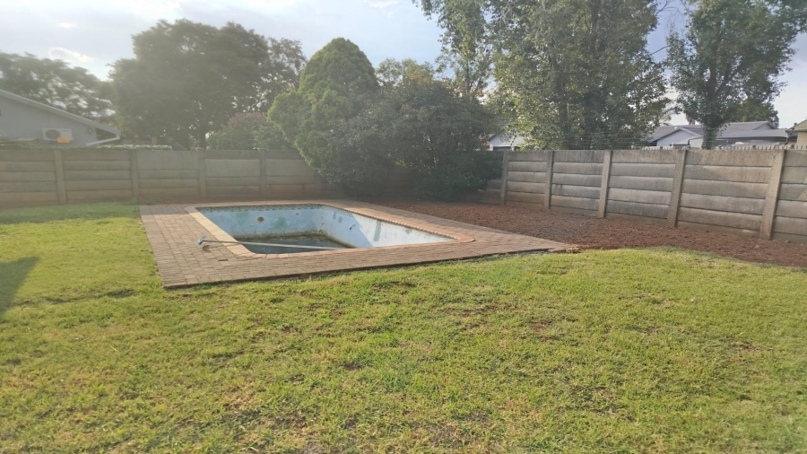 3 Bedroom Property for Sale in Vanderbijlpark SE 6 Gauteng