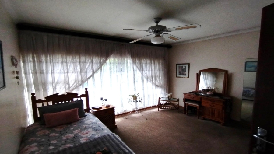 5 Bedroom Property for Sale in Vanderbijlpark SE 7 Gauteng