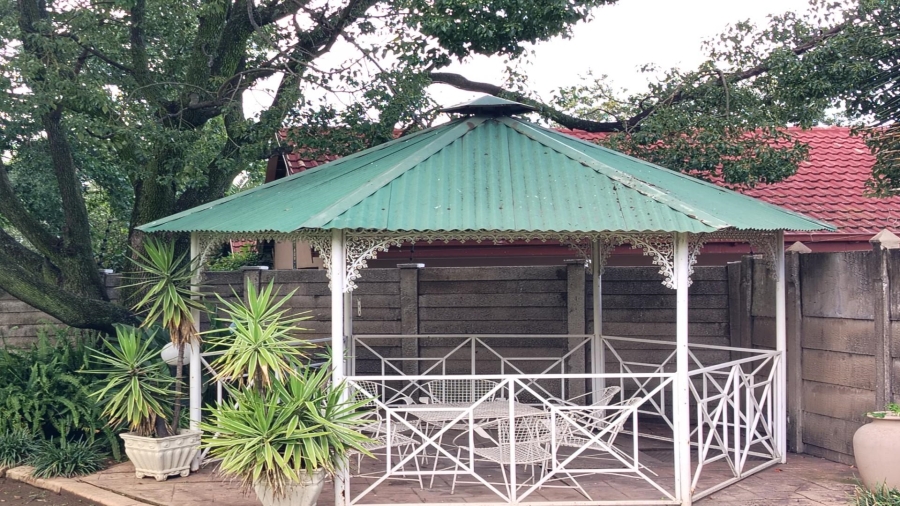 5 Bedroom Property for Sale in Vanderbijlpark SE 7 Gauteng