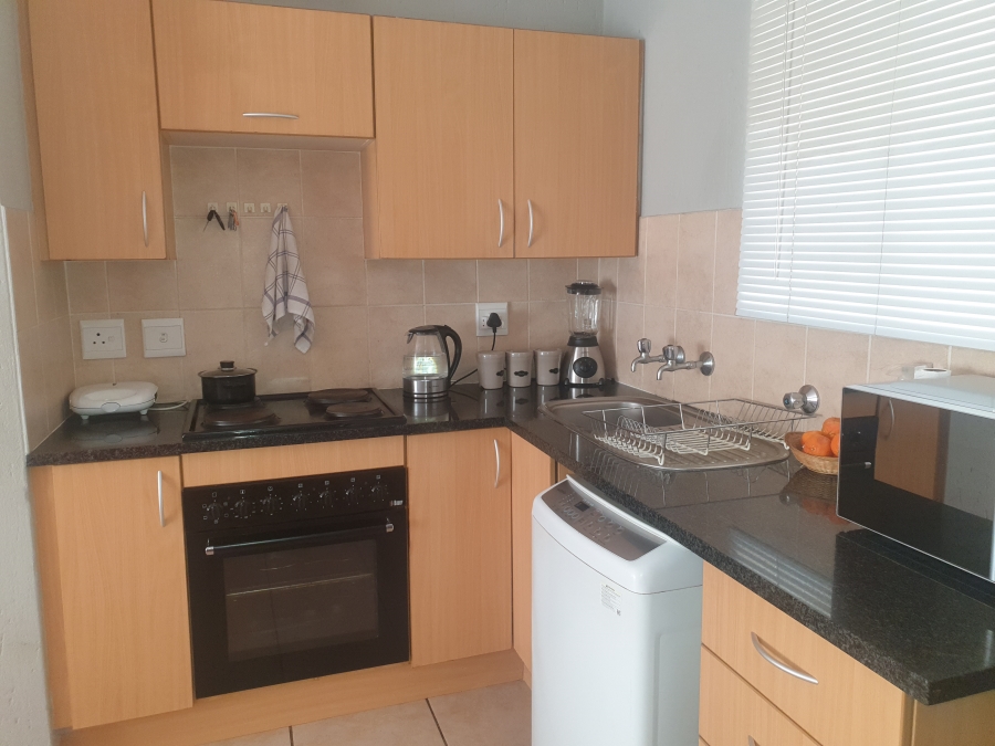 1 Bedroom Property for Sale in Klippoortje Gauteng