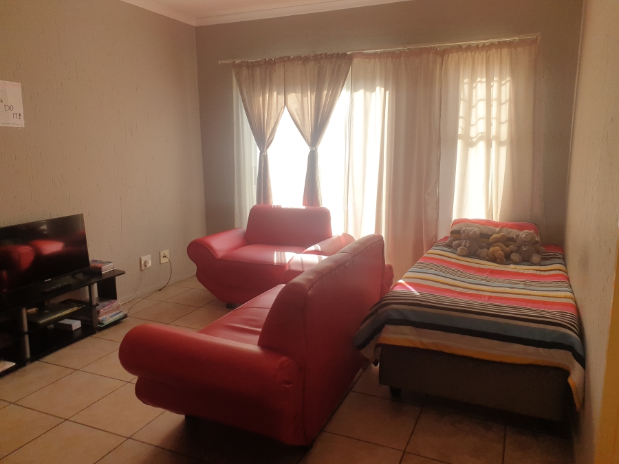 1 Bedroom Property for Sale in Klippoortje Gauteng