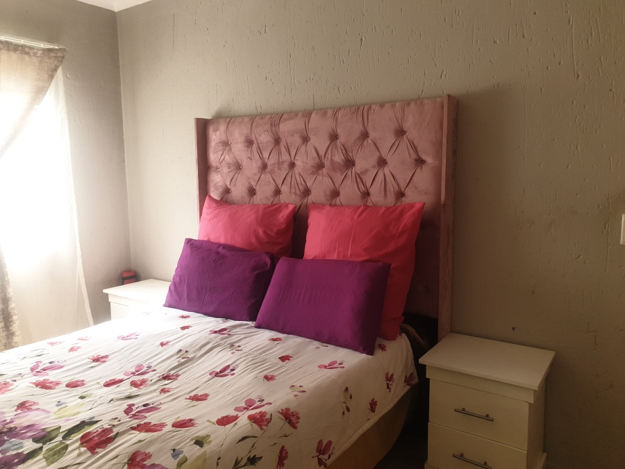 1 Bedroom Property for Sale in Klippoortje Gauteng