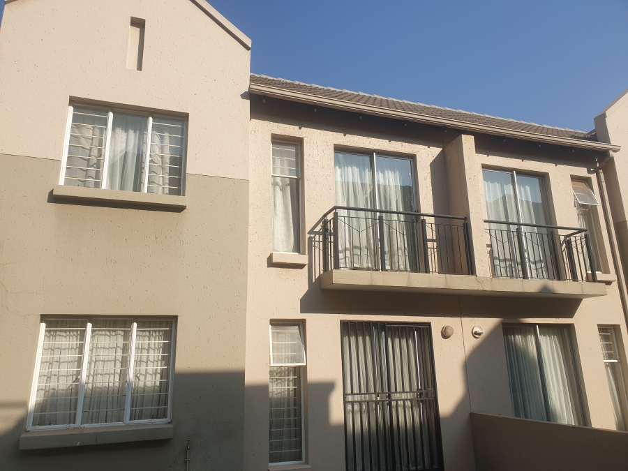 1 Bedroom Property for Sale in Klippoortje Gauteng