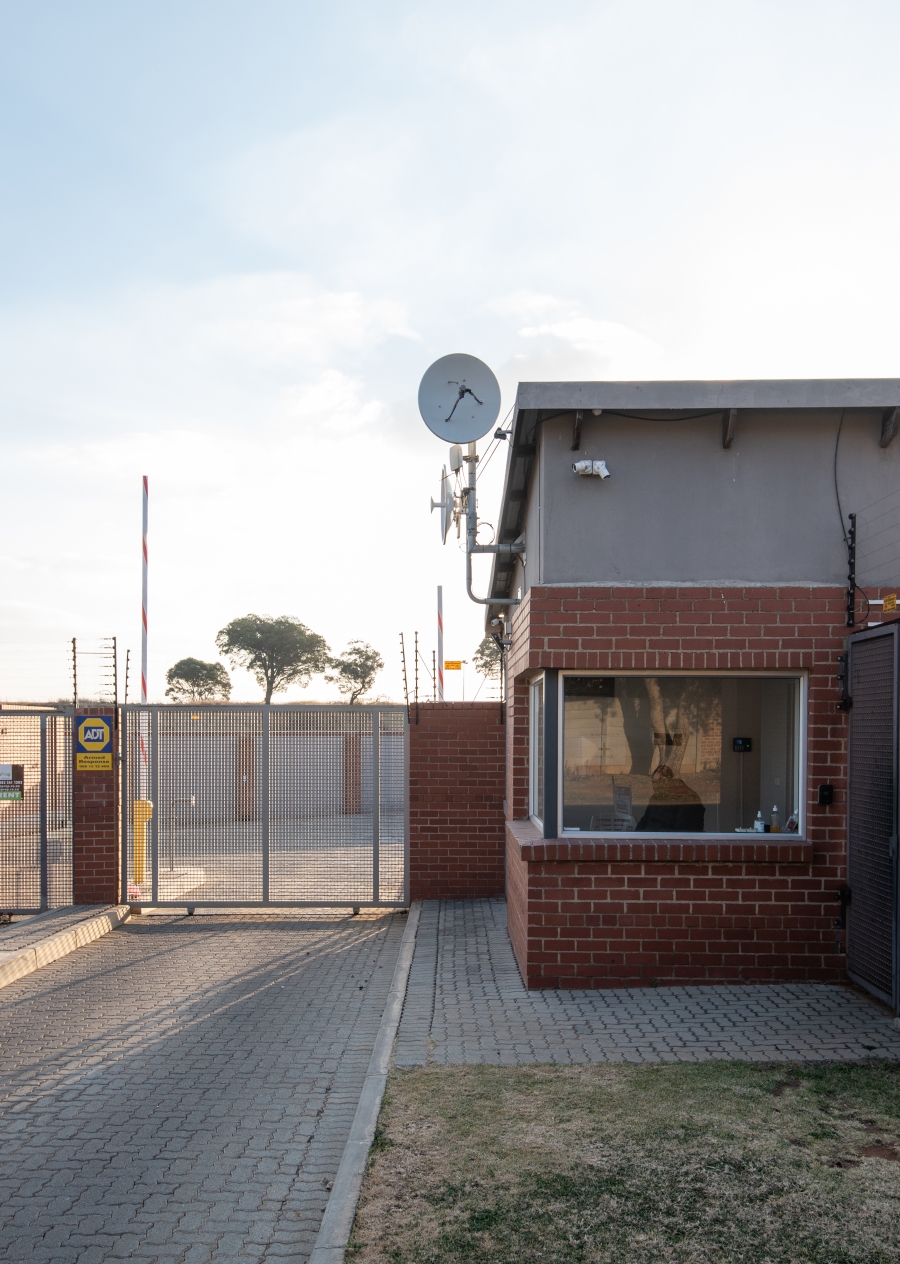 To Let 2 Bedroom Property for Rent in Esther Park Gauteng