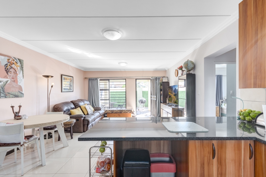3 Bedroom Property for Sale in Barbeque Downs Gauteng