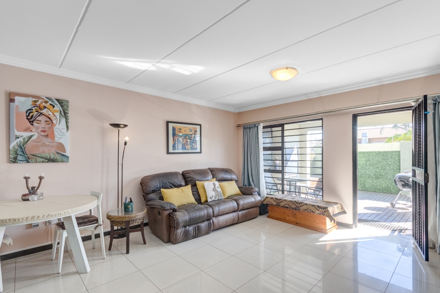 3 Bedroom Property for Sale in Barbeque Downs Gauteng