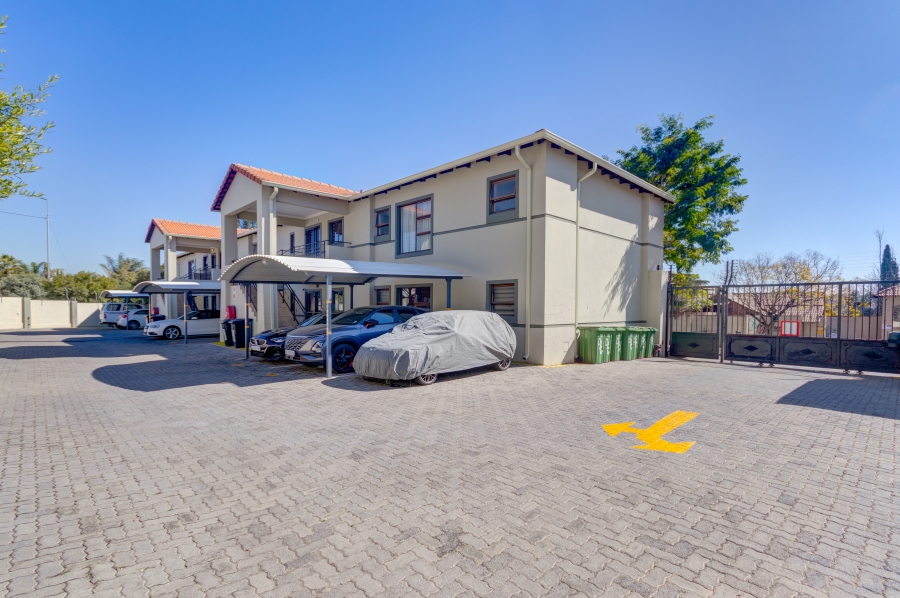 3 Bedroom Property for Sale in Barbeque Downs Gauteng
