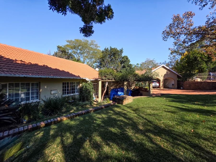 4 Bedroom Property for Sale in Faerie Glen Gauteng
