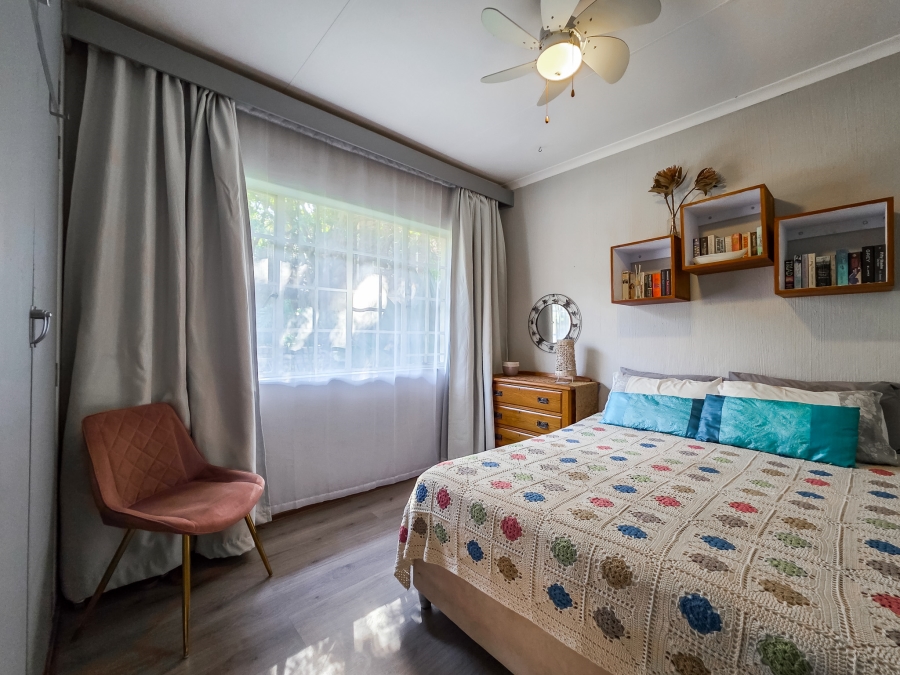 4 Bedroom Property for Sale in Faerie Glen Gauteng