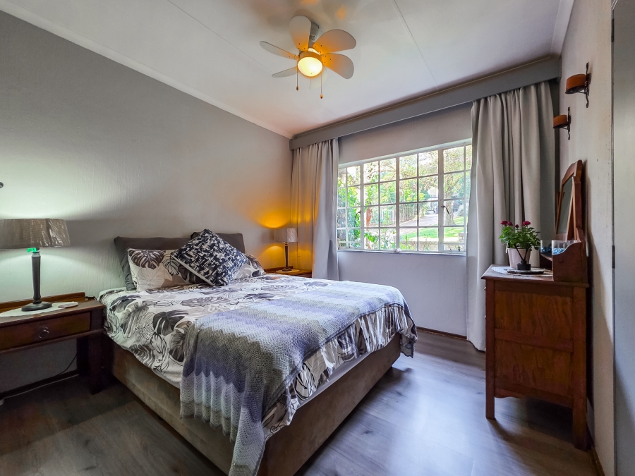 4 Bedroom Property for Sale in Faerie Glen Gauteng