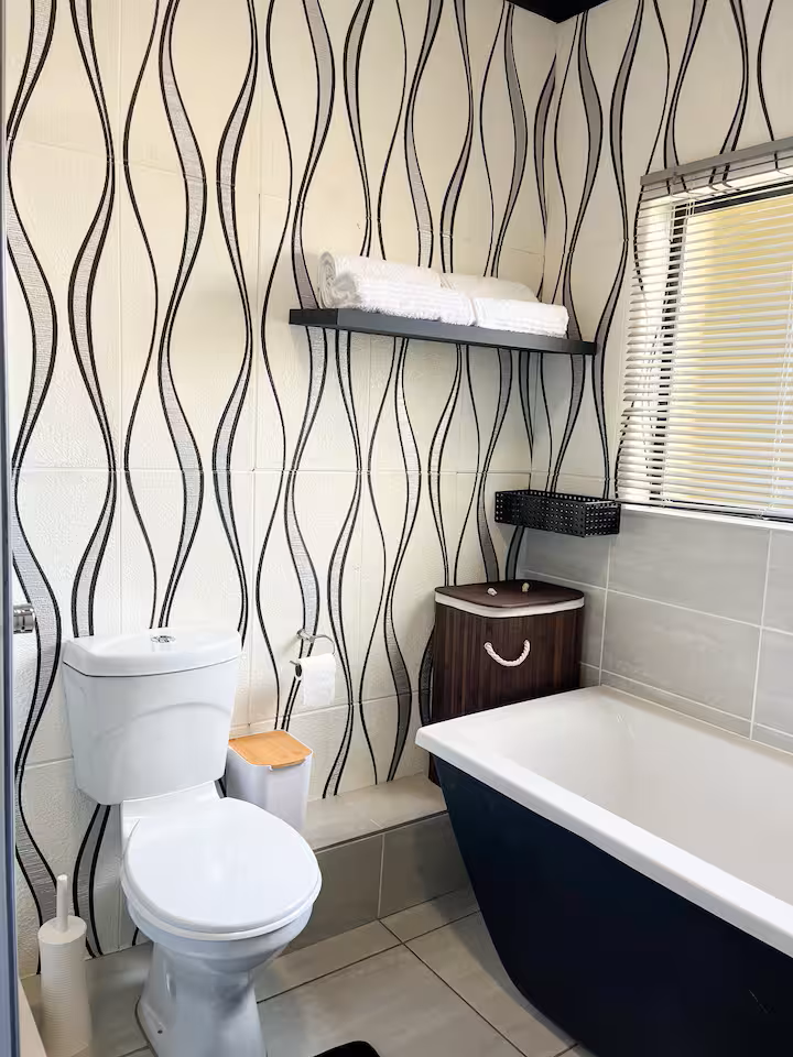 To Let 3 Bedroom Property for Rent in Waterfall Gauteng