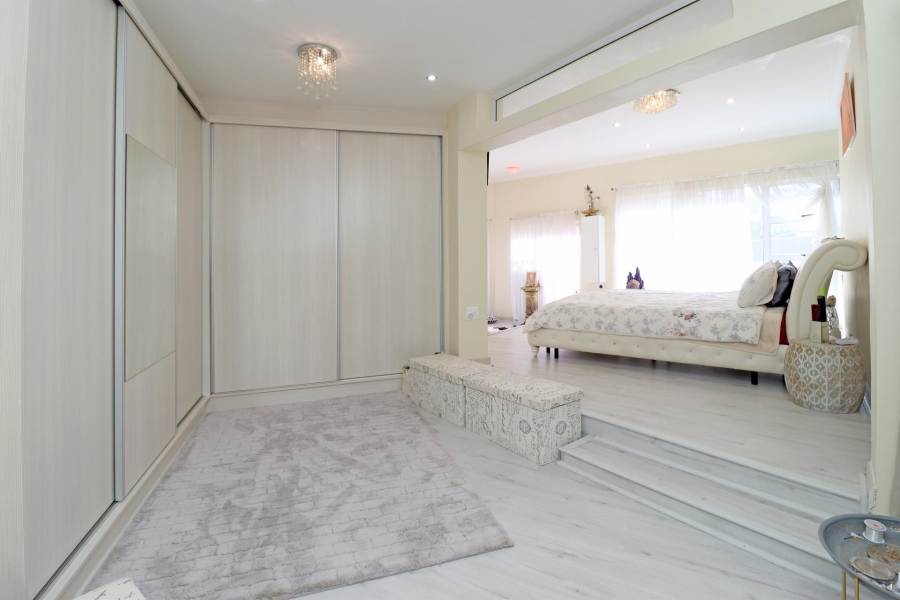3 Bedroom Property for Sale in Sunninghill Gauteng