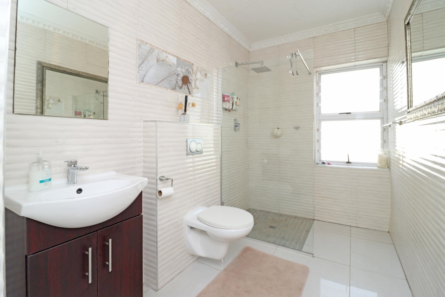 3 Bedroom Property for Sale in Sunninghill Gauteng