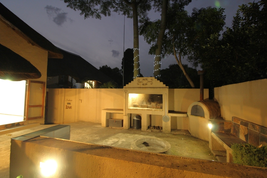 4 Bedroom Property for Sale in Eldoraigne Gauteng