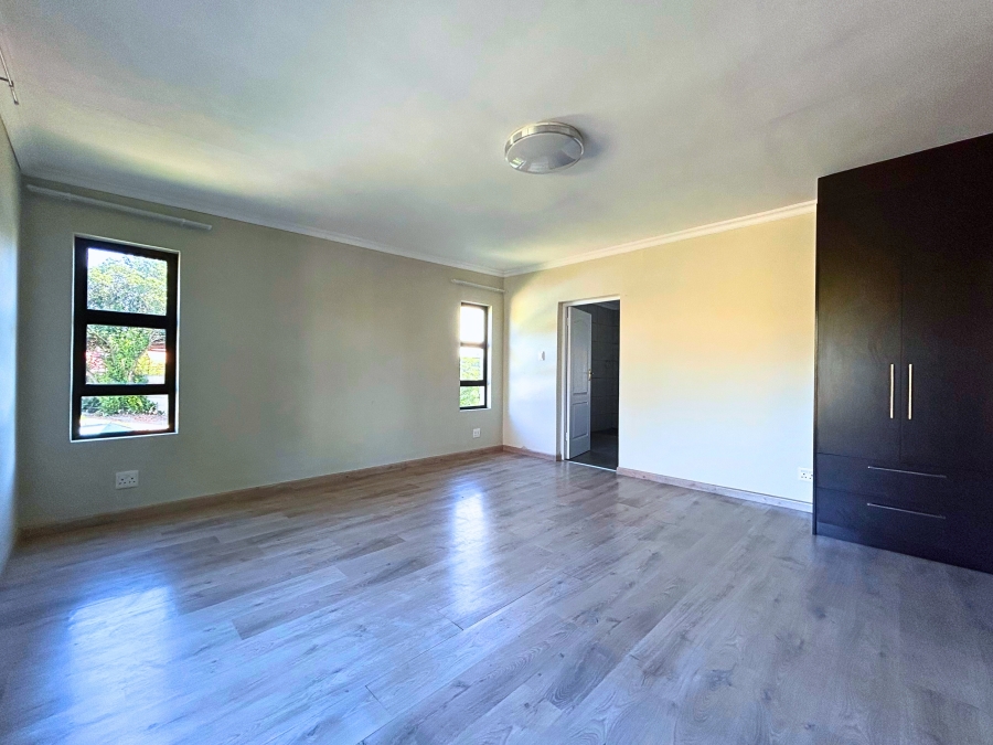 4 Bedroom Property for Sale in Wierda Park Gauteng