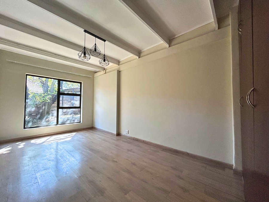 4 Bedroom Property for Sale in Wierda Park Gauteng