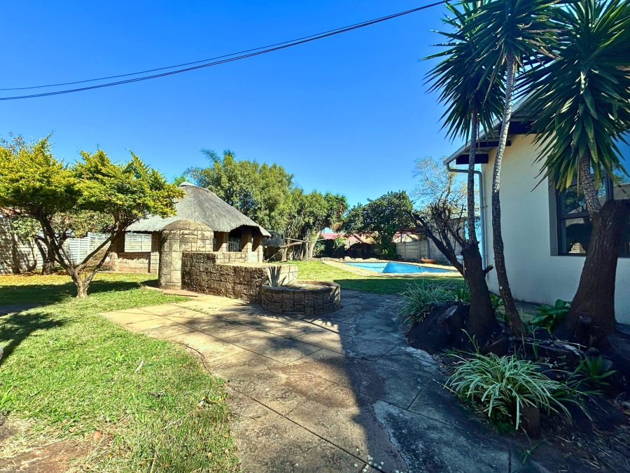 4 Bedroom Property for Sale in Wierda Park Gauteng