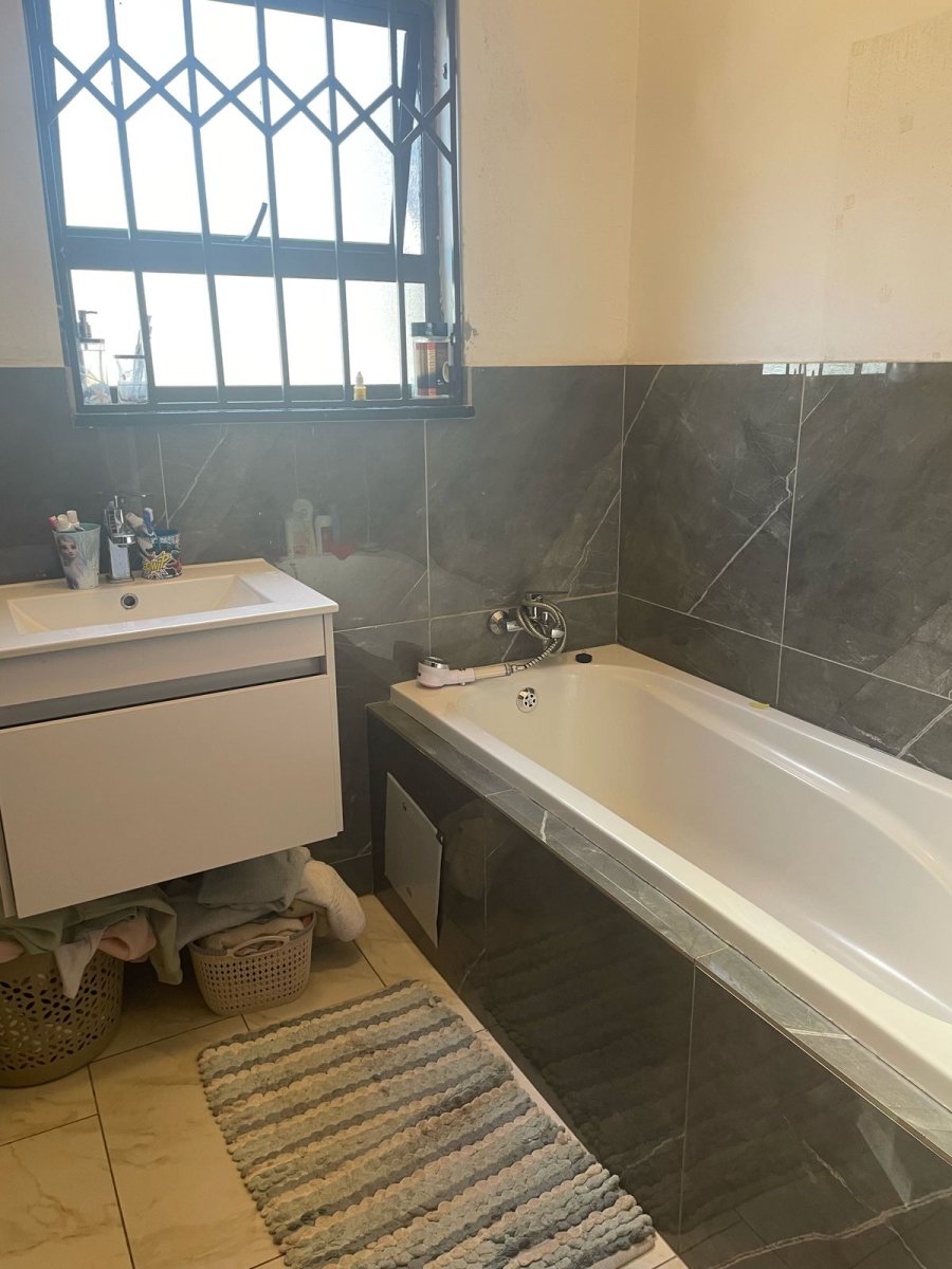 3 Bedroom Property for Sale in Witpoortjie Gauteng