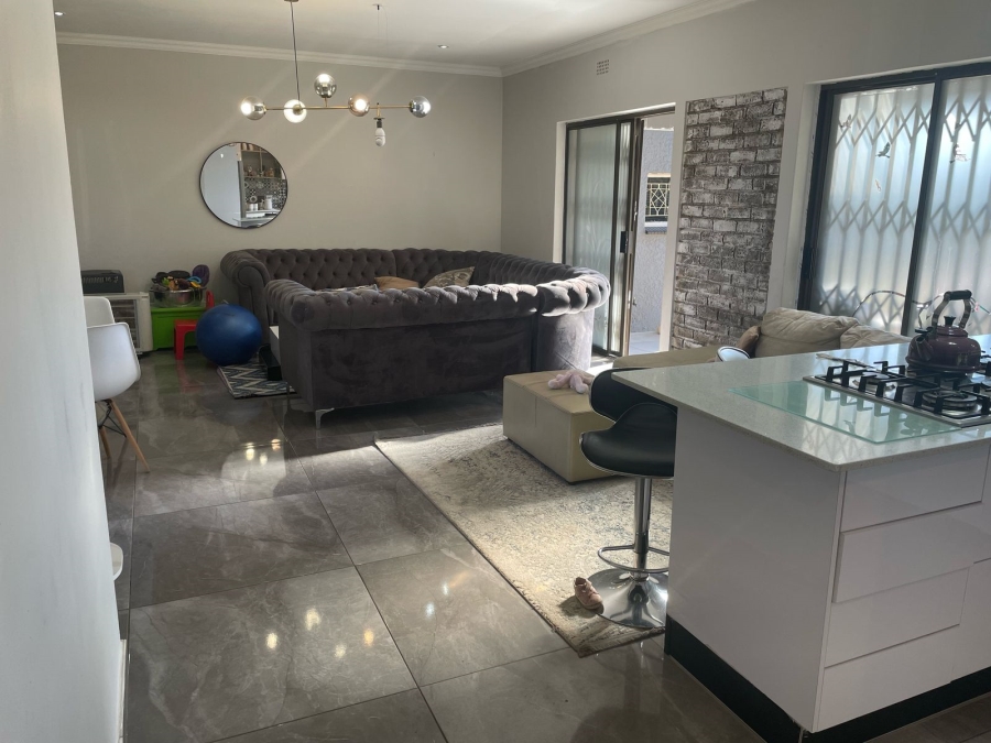 3 Bedroom Property for Sale in Witpoortjie Gauteng