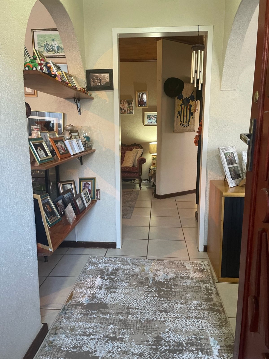 3 Bedroom Property for Sale in Breaunanda Gauteng