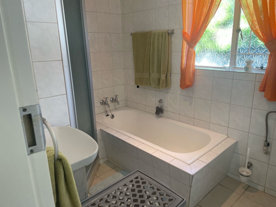 3 Bedroom Property for Sale in Breaunanda Gauteng