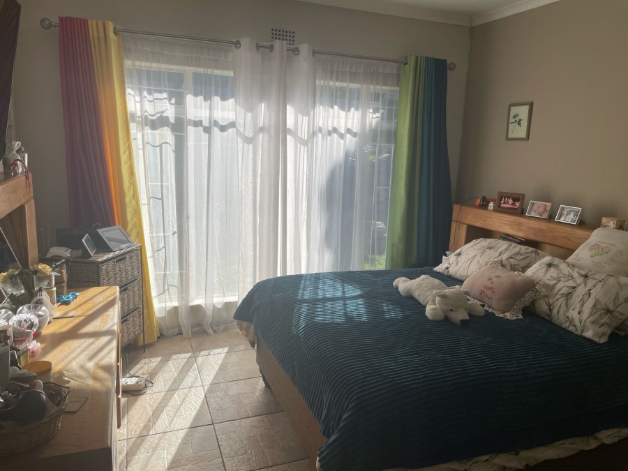3 Bedroom Property for Sale in Breaunanda Gauteng