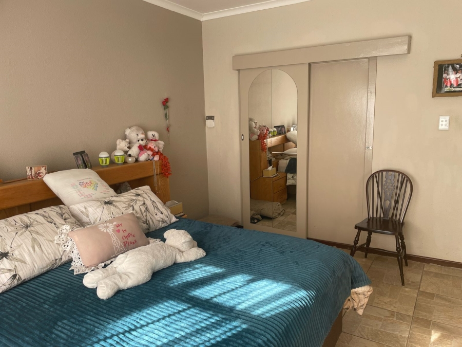 3 Bedroom Property for Sale in Breaunanda Gauteng