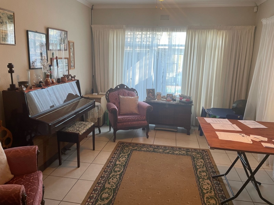 3 Bedroom Property for Sale in Breaunanda Gauteng