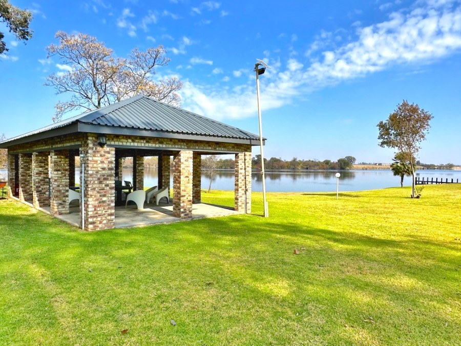 4 Bedroom Property for Sale in Vaalview Gauteng