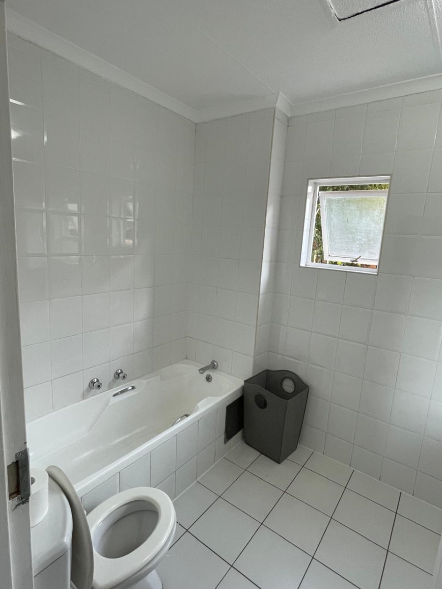 To Let 1 Bedroom Property for Rent in Sandown Gauteng