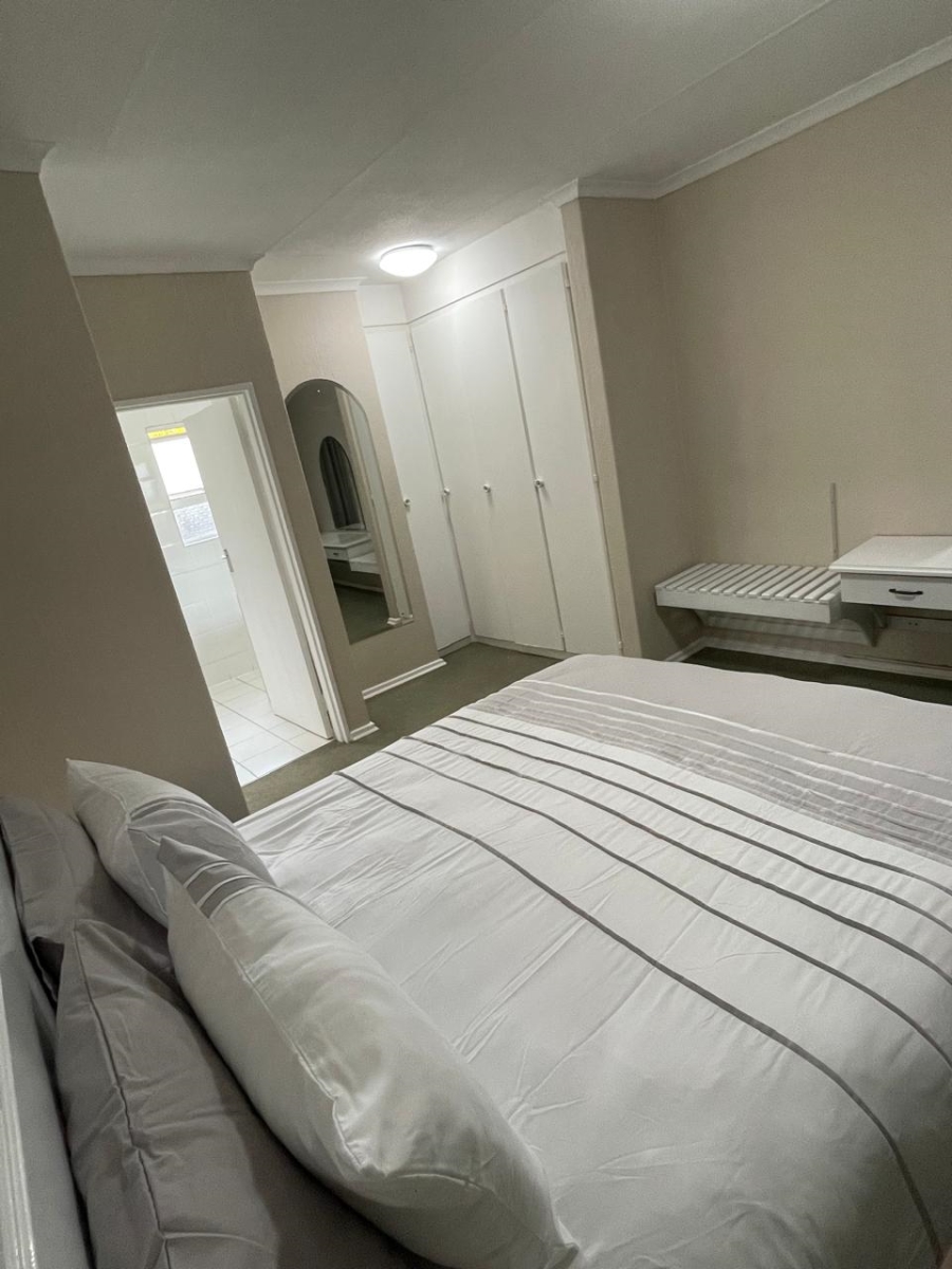 To Let 1 Bedroom Property for Rent in Sandown Gauteng