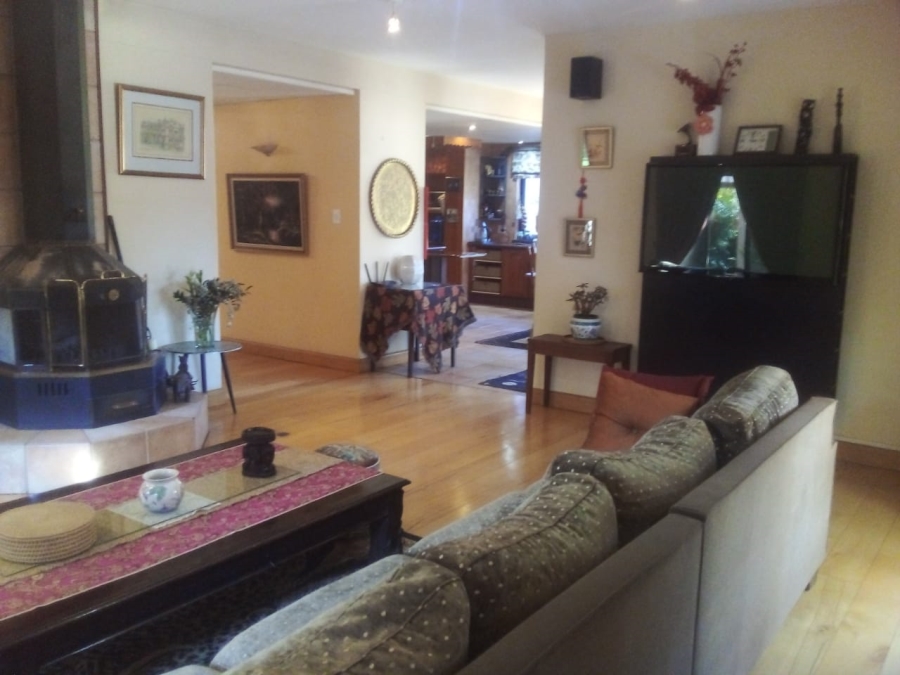 4 Bedroom Property for Sale in Three Rivers Proper Gauteng