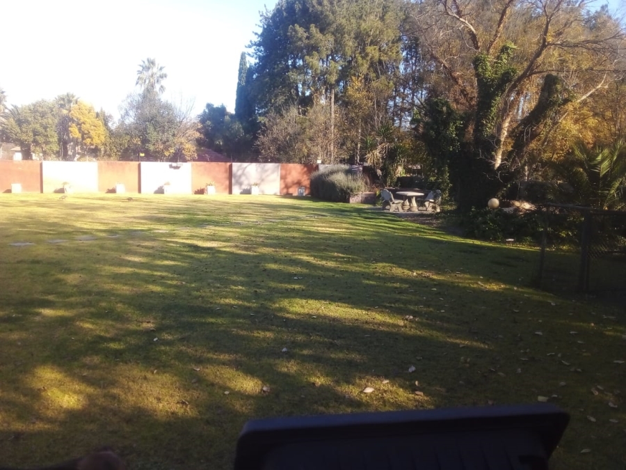 4 Bedroom Property for Sale in Three Rivers Proper Gauteng