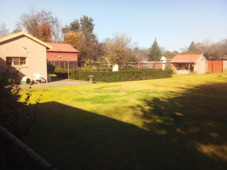 4 Bedroom Property for Sale in Three Rivers Proper Gauteng