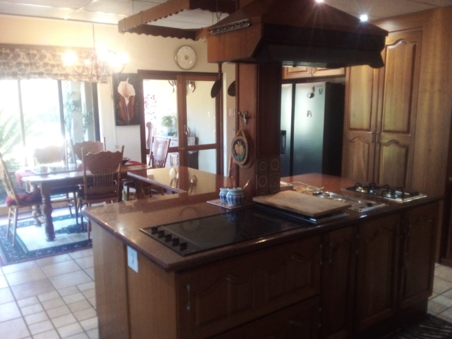 4 Bedroom Property for Sale in Three Rivers Proper Gauteng
