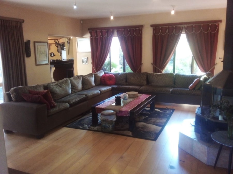 4 Bedroom Property for Sale in Three Rivers Proper Gauteng