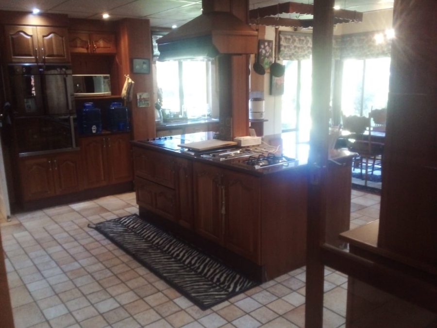 4 Bedroom Property for Sale in Three Rivers Proper Gauteng