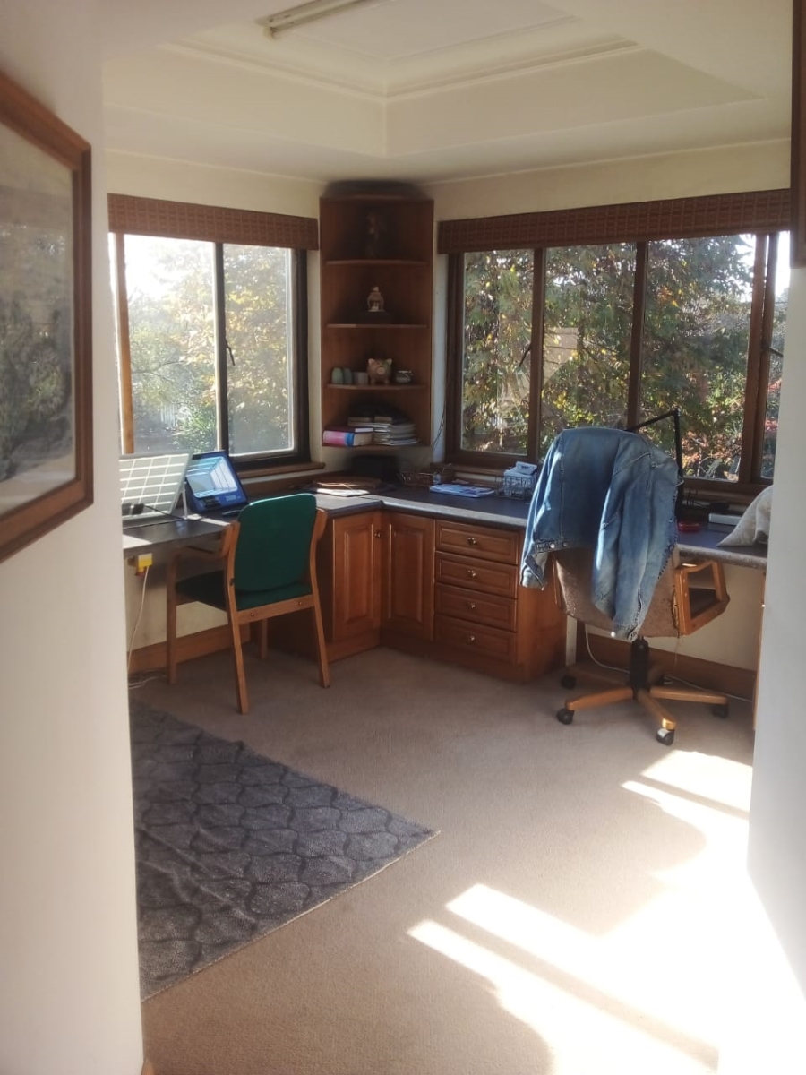 4 Bedroom Property for Sale in Three Rivers Proper Gauteng