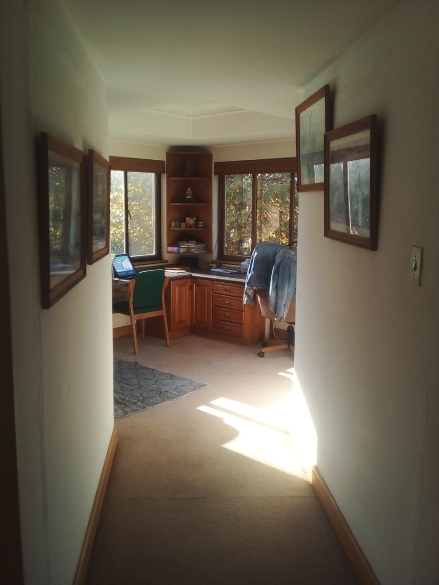 4 Bedroom Property for Sale in Three Rivers Proper Gauteng