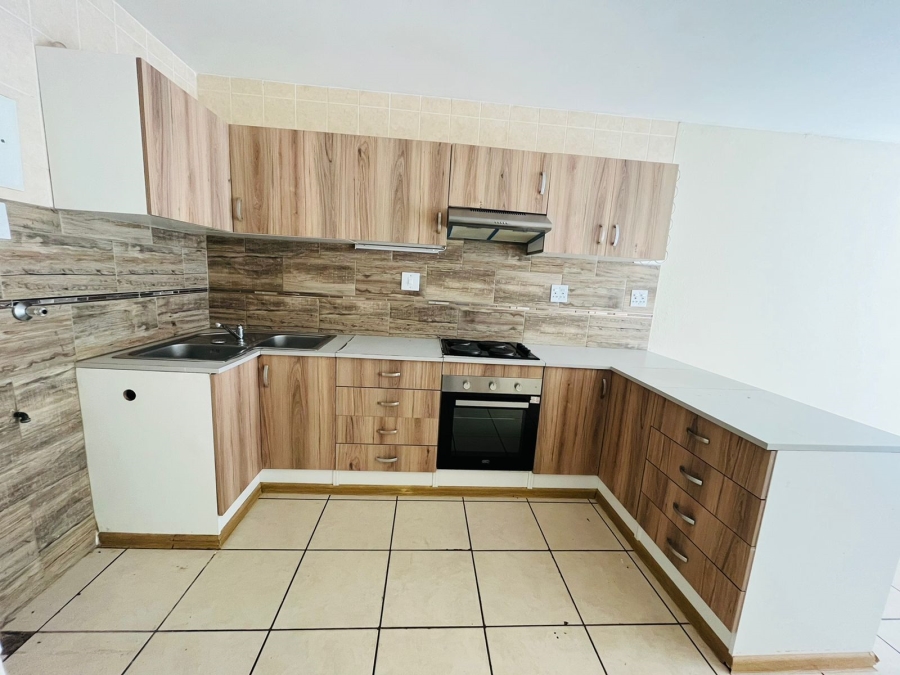 To Let 3 Bedroom Property for Rent in Florentia Gauteng