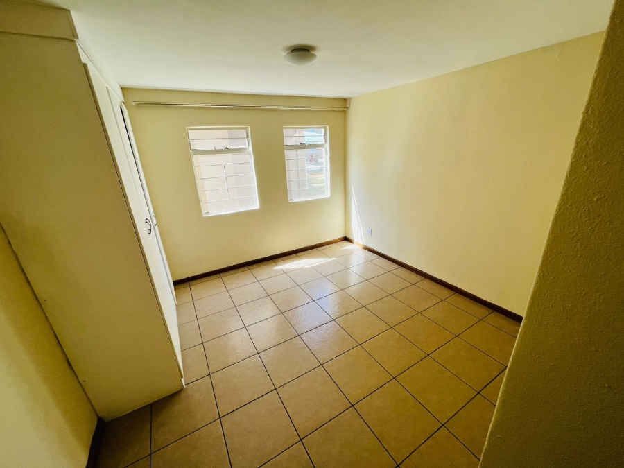 To Let 3 Bedroom Property for Rent in Florentia Gauteng