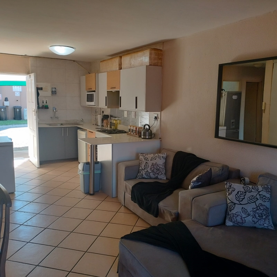 To Let 3 Bedroom Property for Rent in Florentia Gauteng