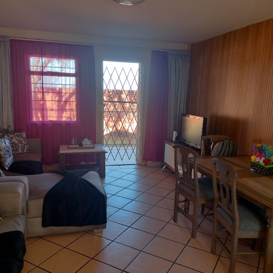 To Let 3 Bedroom Property for Rent in Florentia Gauteng