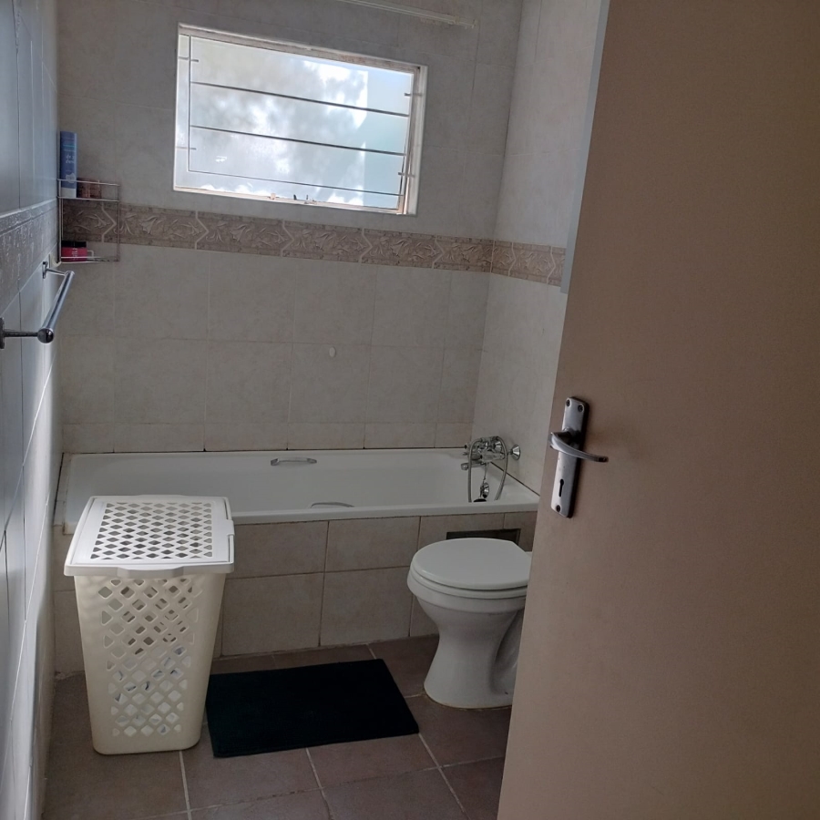 To Let 3 Bedroom Property for Rent in Florentia Gauteng