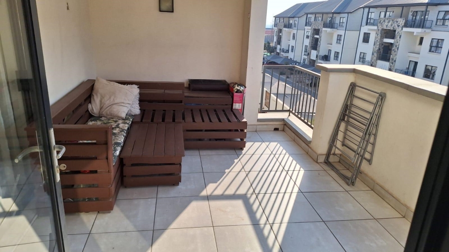 2 Bedroom Property for Sale in Crowthorne AH Gauteng
