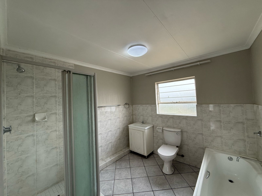 2 Bedroom Property for Sale in Liefde en Vrede Gauteng